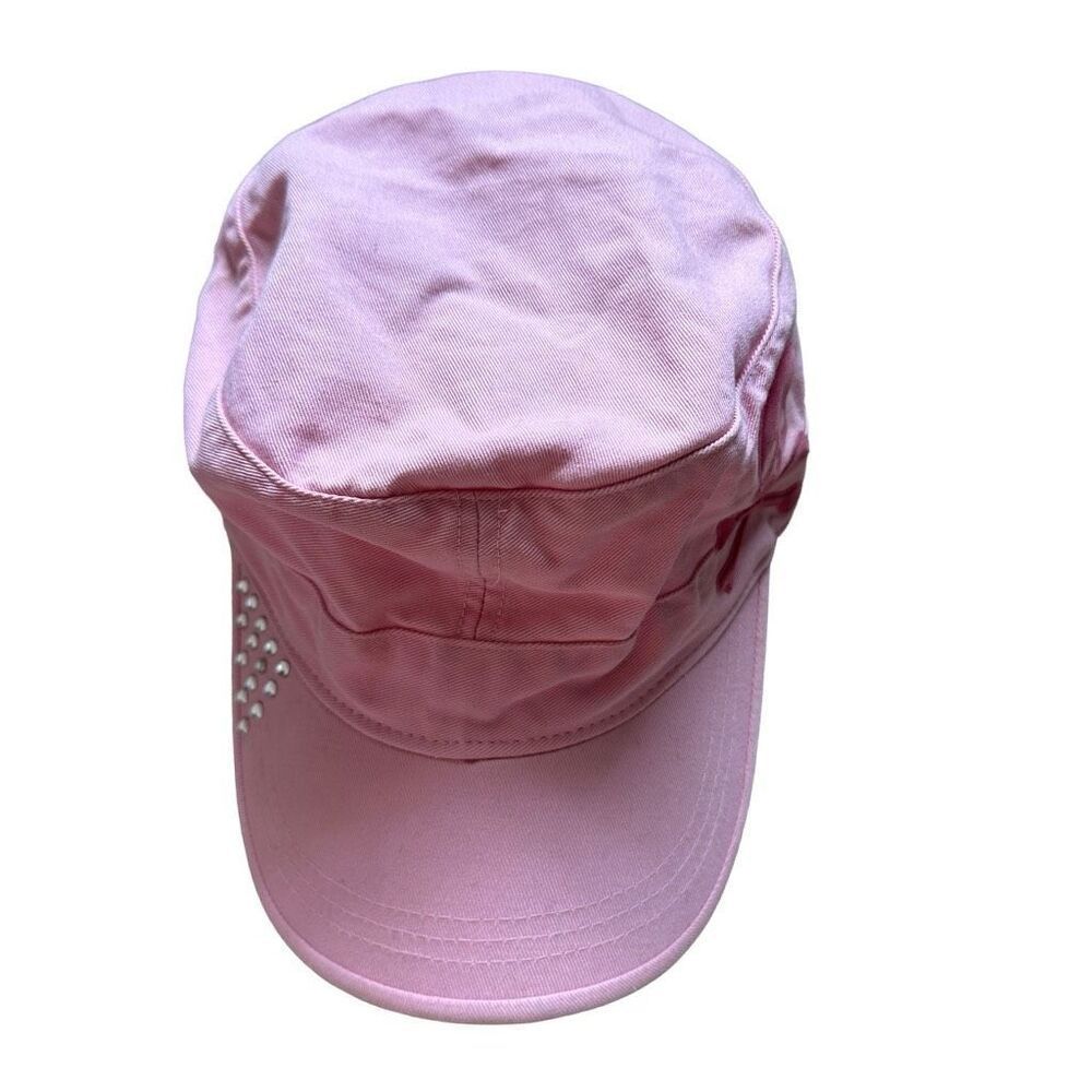 Cute pink hat with skull detail
